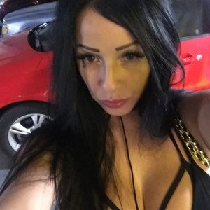 Meet your Posher, Suzie